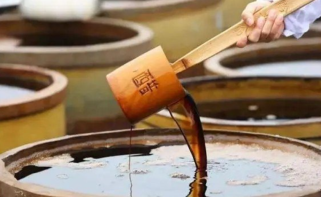 山西陈醋：揭秘三千年传统工艺，教你如何挑选正宗老陈醋，享受健康美味生活