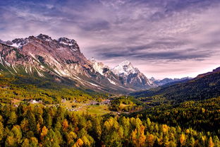 国庆探秘人类禁区哀牢山，堵车成另一道风景