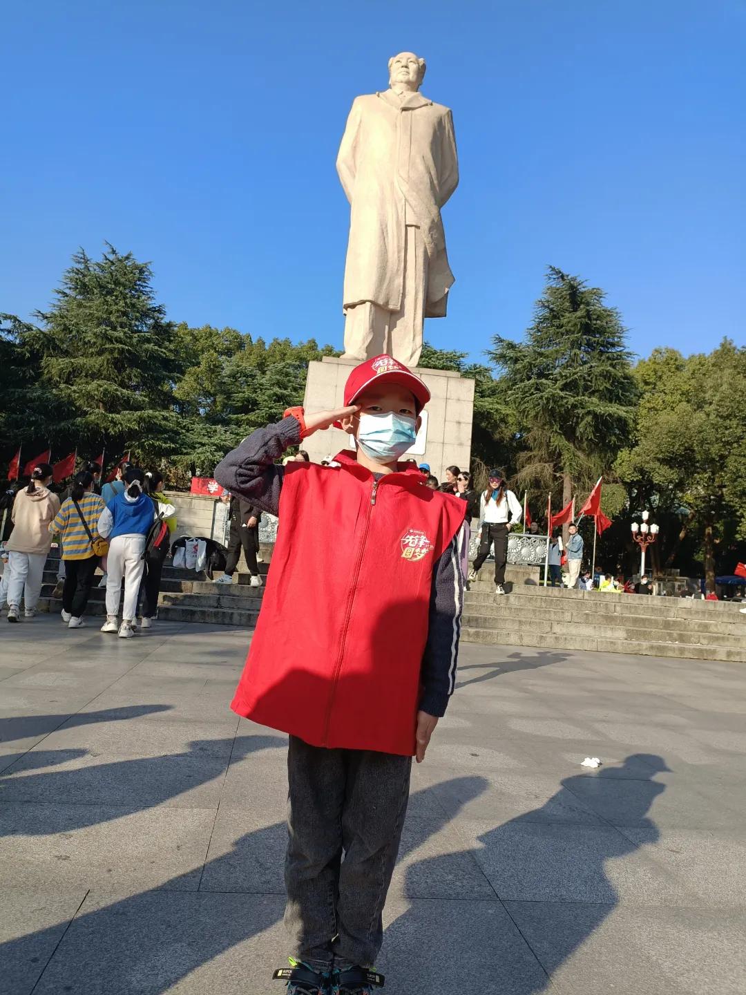 长沙南站:高铁枢纽的便捷出行与湖湘文化体验全攻略 长沙南站:高铁枢纽的便捷出行与湖湘文化体验全攻略