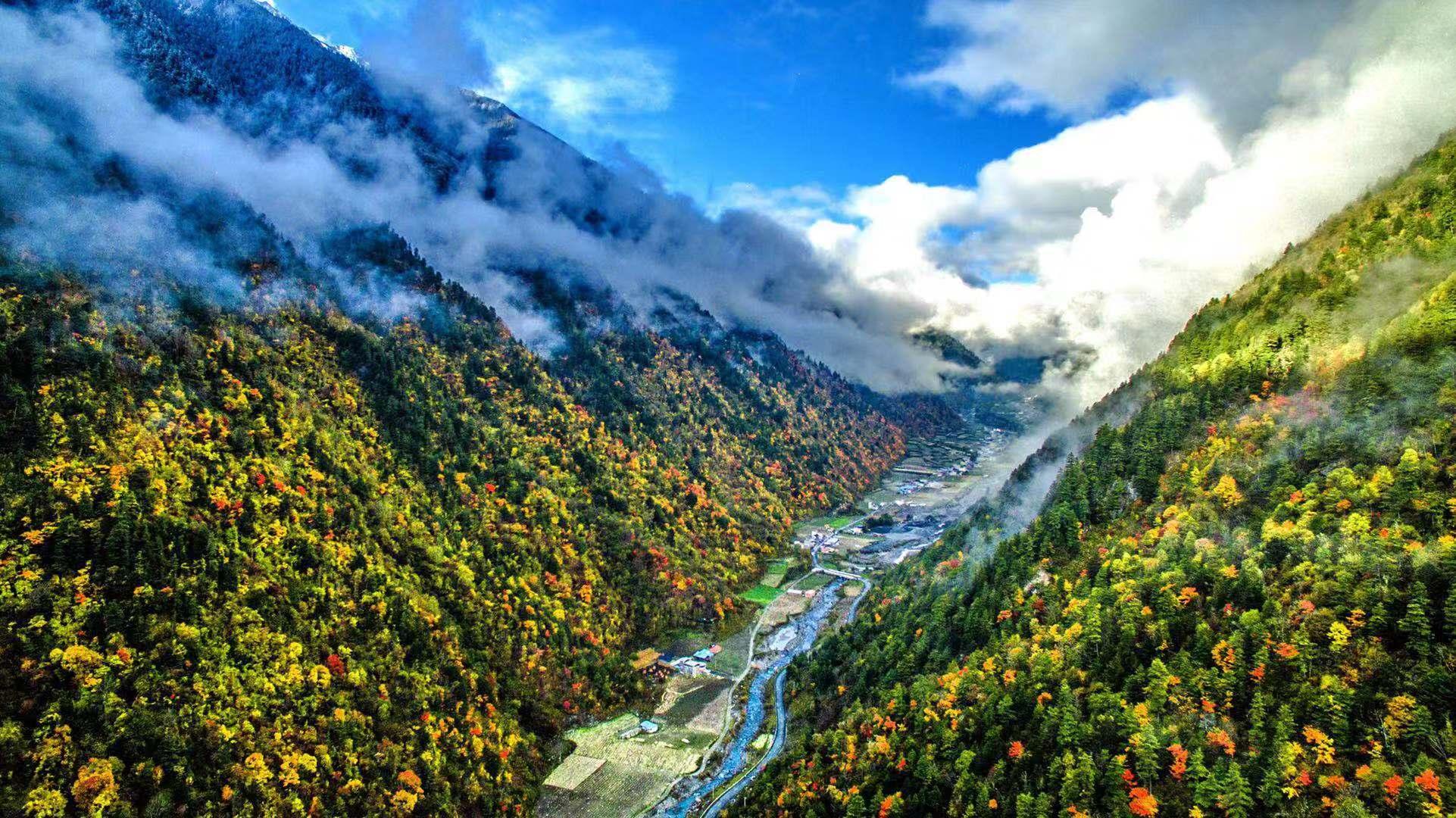 阿坝天气全攻略：掌握高原气候规律，轻松应对多变天气，享受无忧旅行