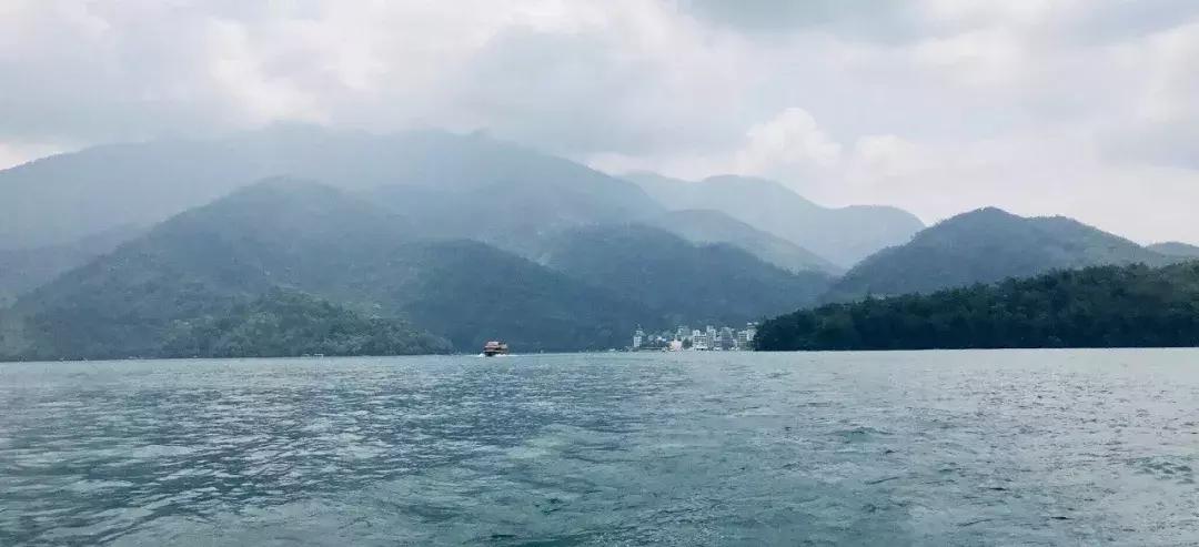 碧海云天:滨海新区度假式住宅,享受智能生活与海景视野的便捷选择 碧海云天:滨海新区度假式住宅,享受智能生活与海景视野的便捷选择