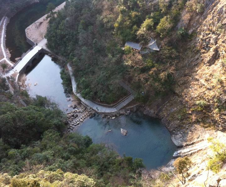 桐庐旅游攻略:四季景点、交通住宿与美食全解析,轻松规划完美旅程 桐庐旅游攻略:四季景点、交通住宿与美食全解析,轻松规划完美旅程