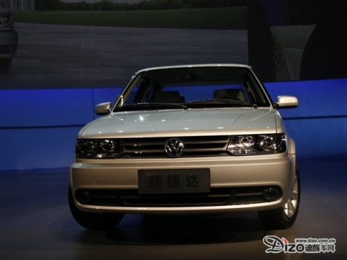 德国宝马品牌全解析:从传奇起源到各系列车型选购、保养与保值指南 德国宝马品牌全解析:从传奇起源到各系列车型选购、保养与保值指南