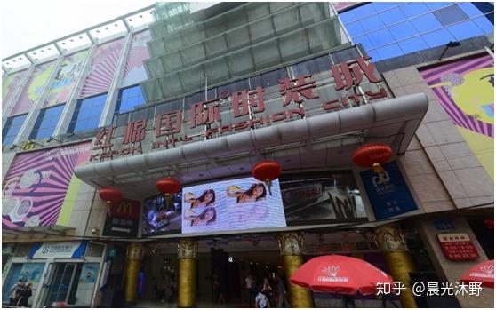 广州白马服装批发市场全攻略：一站式采购技巧与省钱秘籍