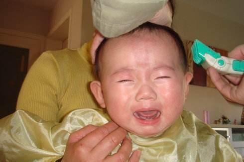 儿童理发店专业指南:告别哭闹,让孩子爱上理发的快乐秘诀 儿童理发店专业指南:告别哭闹,让孩子爱上理发的快乐秘诀